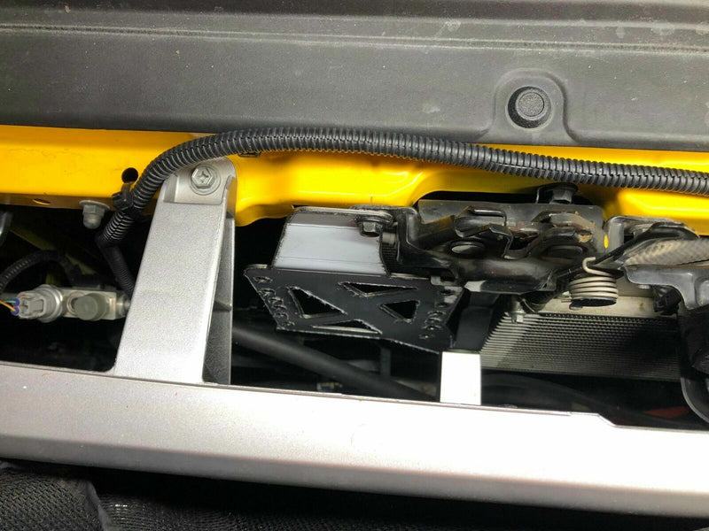 Kaon Front Mount DCDC Charger Bracket to suit Toyota FJ Crusier, Prado 120 - KS0043