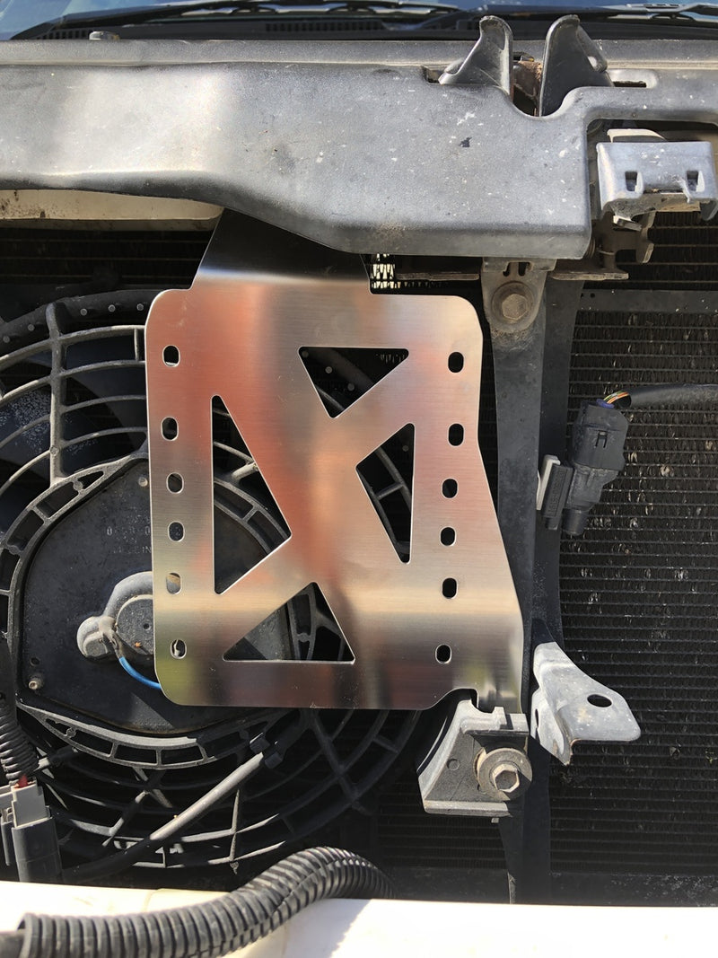 Kaon Front Mount DCDC Charger Bracket to suit Toyota FJ Crusier, Prado 120 - KS0043