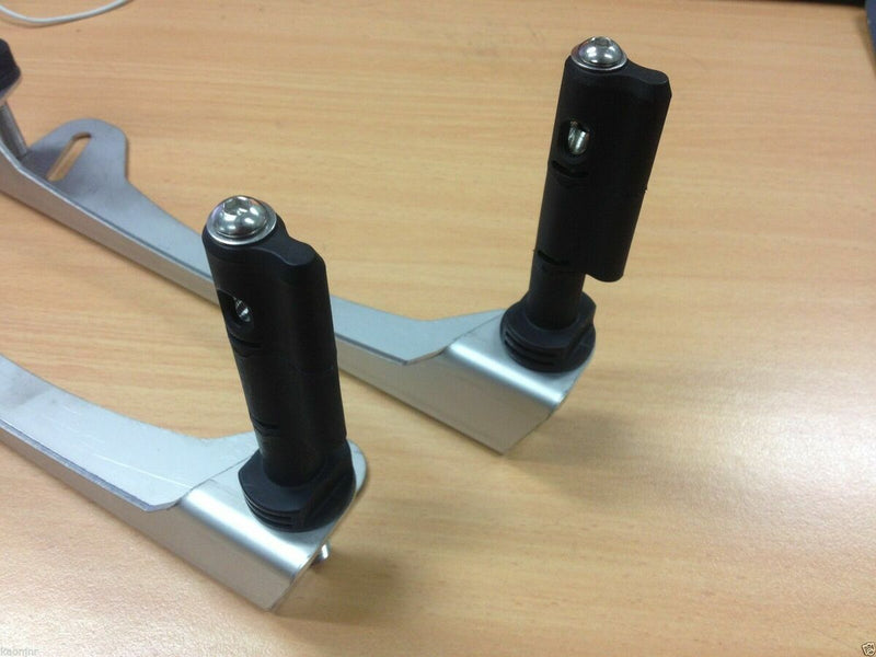 Kaon Tradesman Maxtrax Mounts to suit Rhino-Rack Pioneer Tradie Platform [Option: No Pins] - KS0040