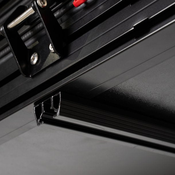 Darche Ridgeback Highrize Medium Roof Top Tent (T050801566)