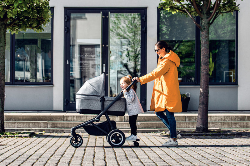 Thule Sleek Stroller + Bassinet Shadow Grey 11000008AU